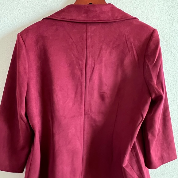 Cranberry faux suede blazer - Picture 2 of 2